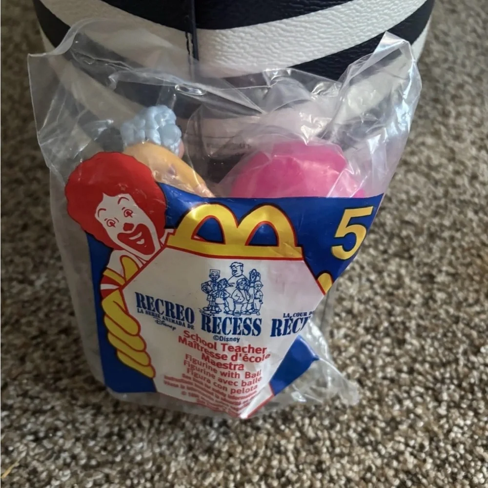 Vintage 1990s McDonald's Winnie the Pooh Happy Meal Plush Set of 4 NIP